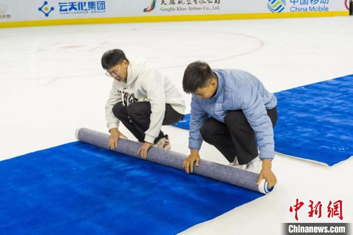 新春走基层：十四冬志愿者小雪团以青春点亮寒