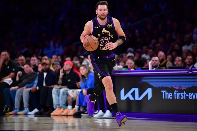 东契奇狂砍60分率湖人逆转热火 八连胜背后独行