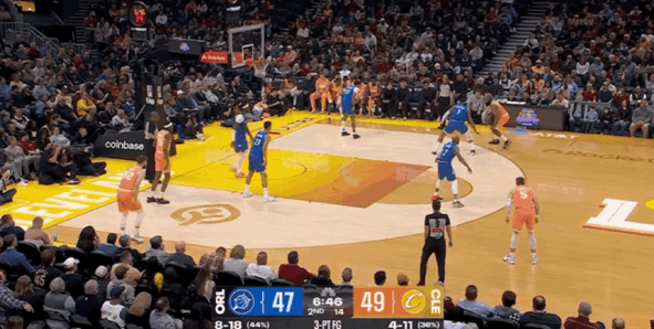 哈登首扣助骑士逆转魔术 梅里尔关键抛投锁定胜