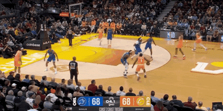 哈登首扣助骑士逆转魔术 梅里尔关键抛投锁定胜