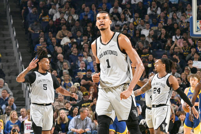 文班双40+10创历史纪录 防守数据碾压亚历山大