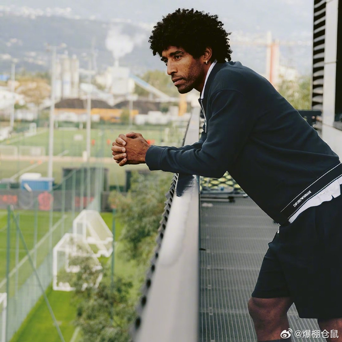 42岁丹特退役转任拜仁U23主帅开启教练生涯新篇章