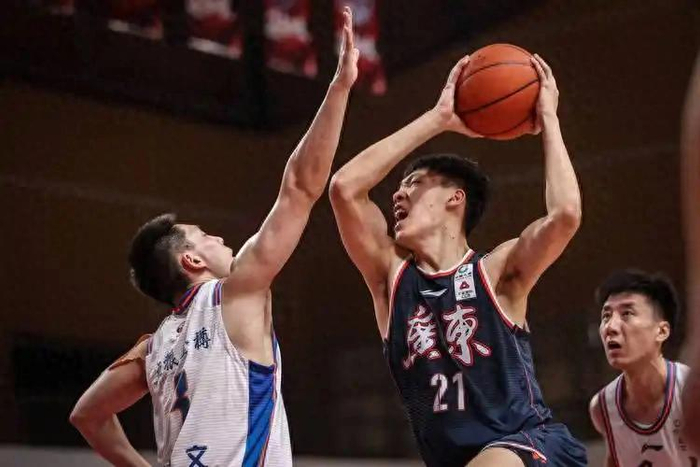 CBA奖项大洗牌：上海包揽四奖 粤辽颗粒无收
