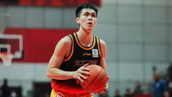 CBA奖项大洗牌：上海包揽四奖 粤辽颗粒无收